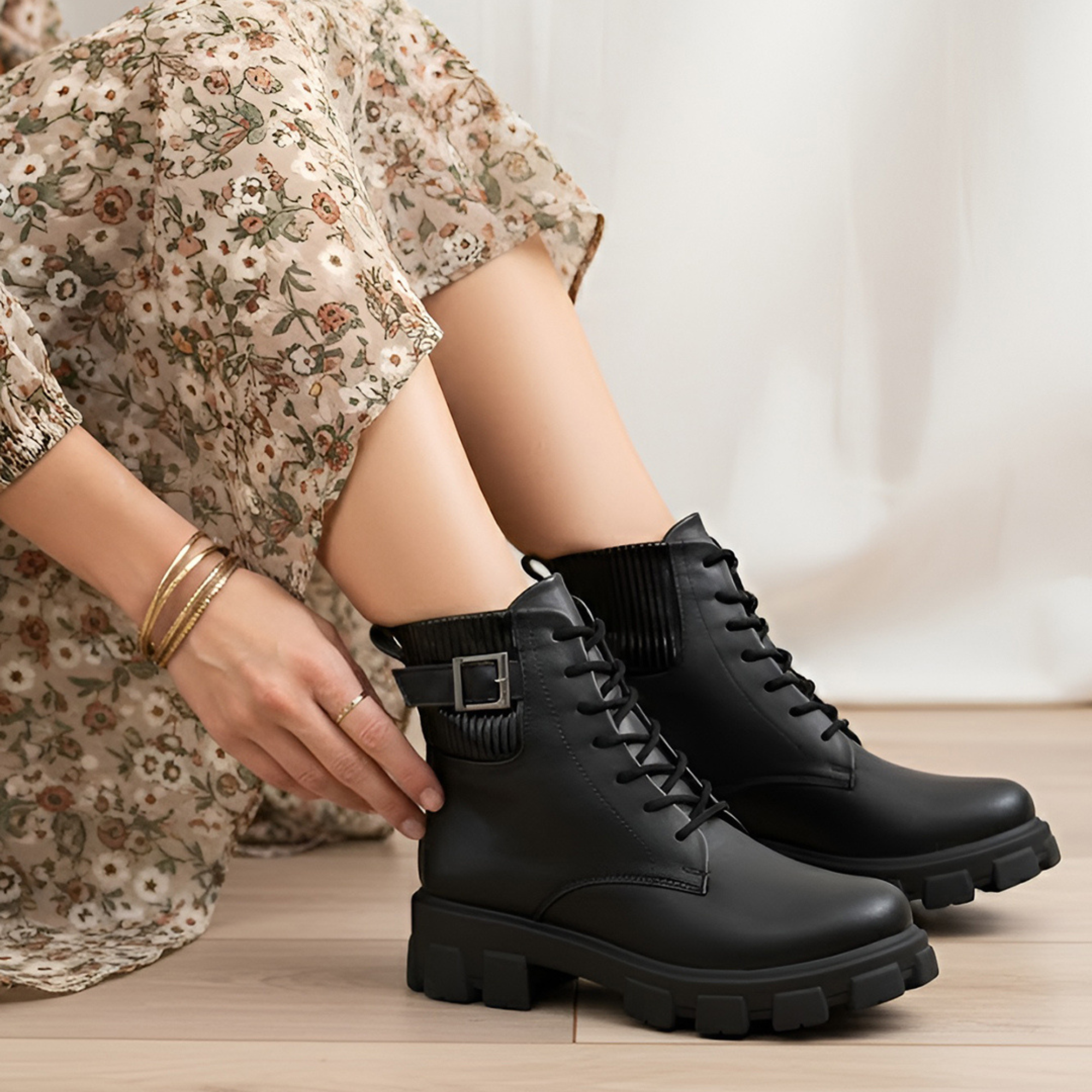 Longwalk Women Trendy Chunky Boots
